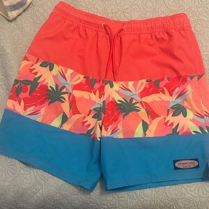 Vineyard Vines Men's Coral and Blue Floral Swim Shorts